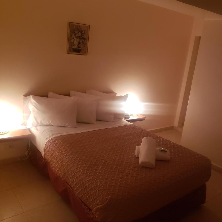 Hotel La Pequena Valencia Kültér fotó